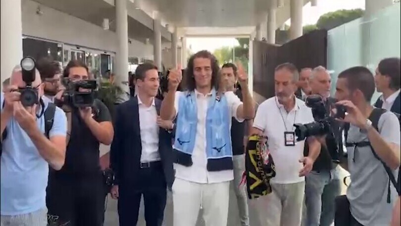Lazio, ecco Guendouzi: super accoglienza dei tifosi