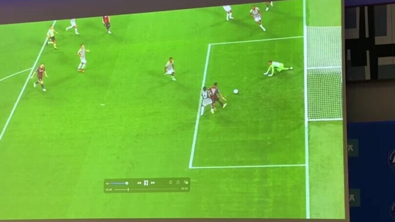 Juve-Bologna, il video del dialogo arbitro-Var su Iling-Ndoye