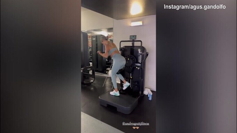 Agustina infiamma Milano: il video in palestra