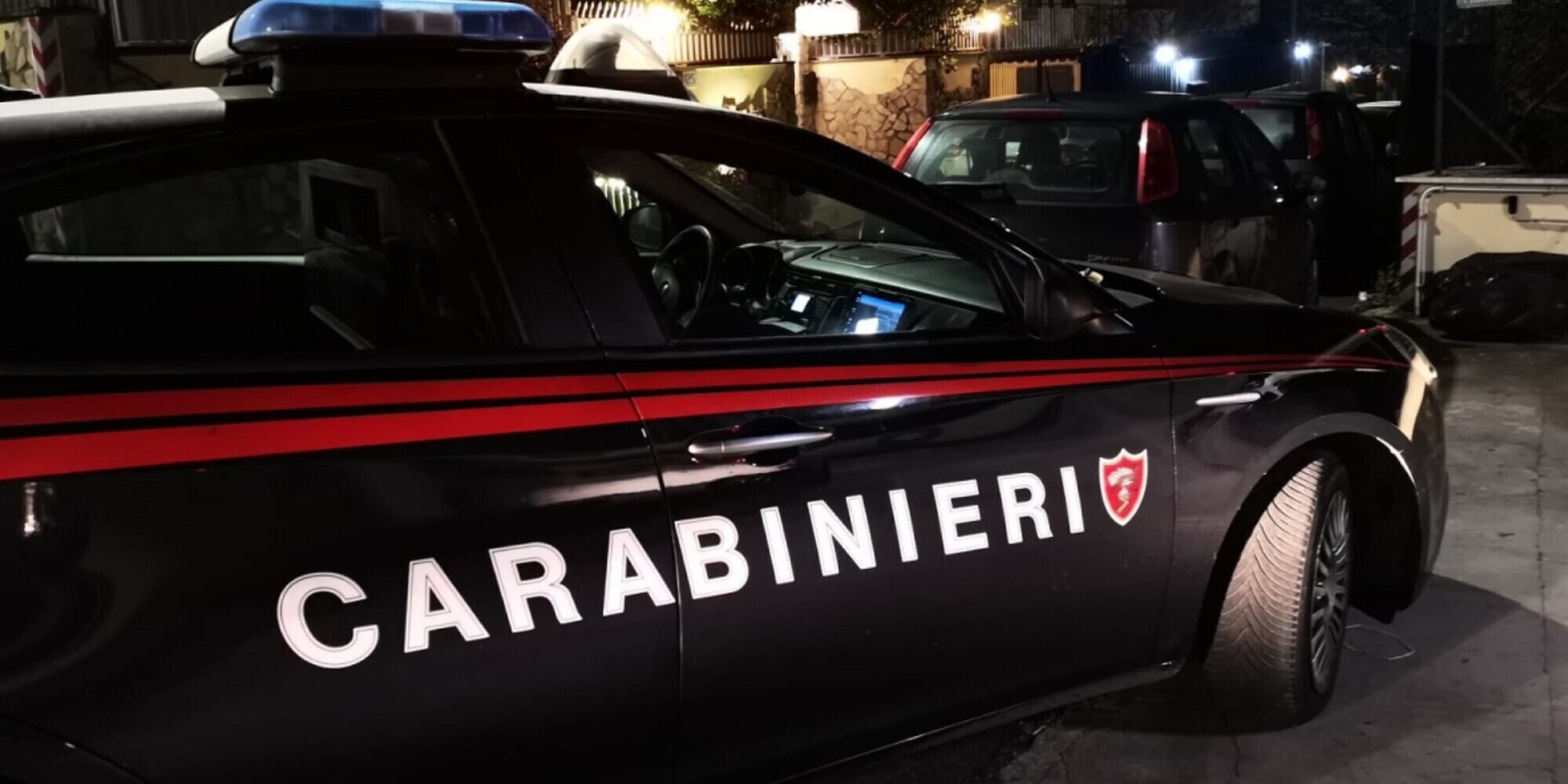 Spacciano al volante di auto a noleggio: 11 arresti a Roma
