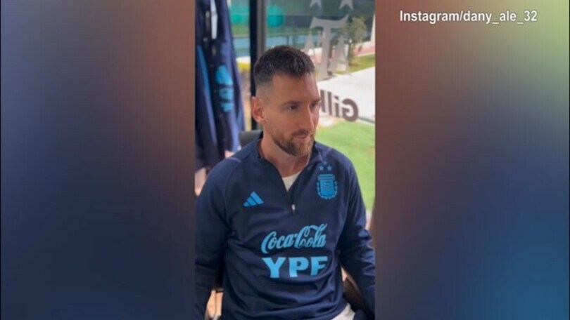 Argentina, nuovo look per Messi