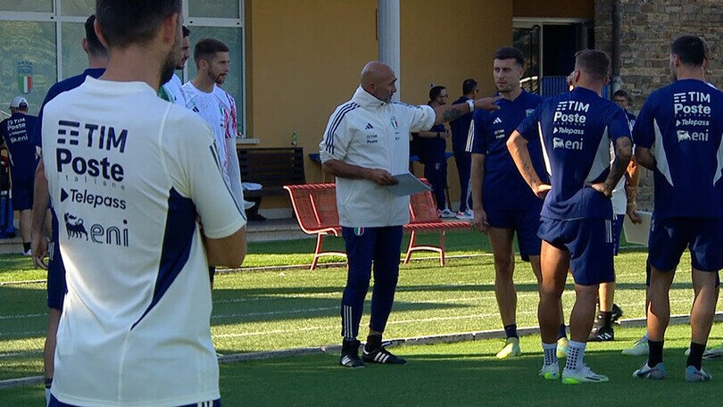Allenamento a Coverciano per gli Azzurri