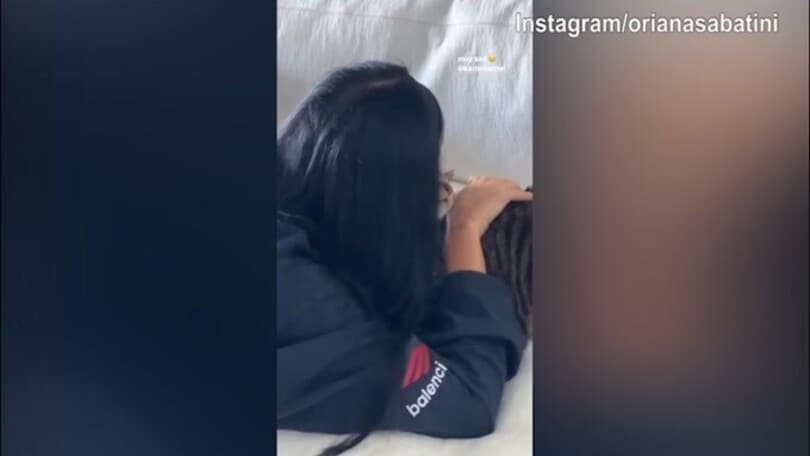 Oriana, tanti baci...al gatto!