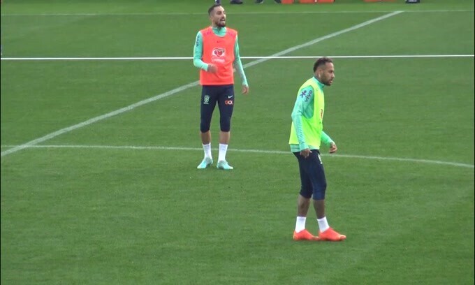 Brasile, Neymar è il miglior goleador della storia: superato Pelè