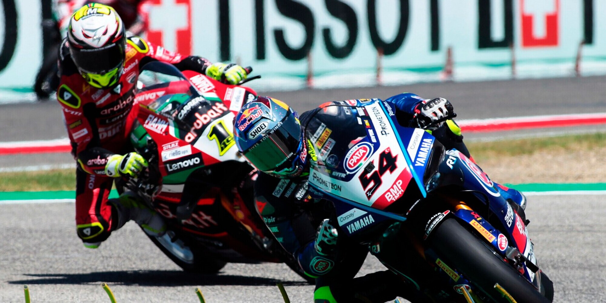 Superbike, Razgatlioglu vince gara-1 Magny-Cours. Bautista 10° in rimonta