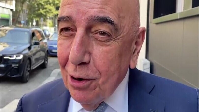 Galliani: "Gomez? Non smentisco". Poi arriva Calvo e...