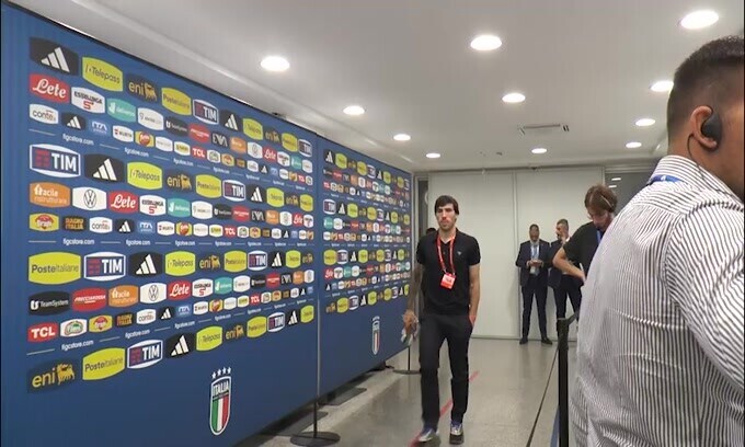 Donnarumma disturbatore, rassegnazione Tonali: gli Azzurri lasciano S.Siro