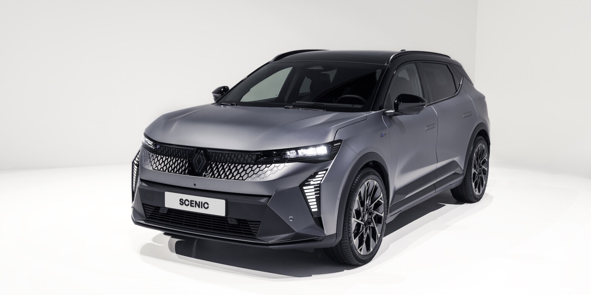 Renault Scénic E-Tech, anche la famiglia si fa elettrica