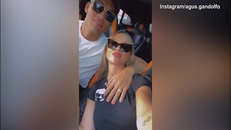 Lautaro-Agustina: un bacio da derby!