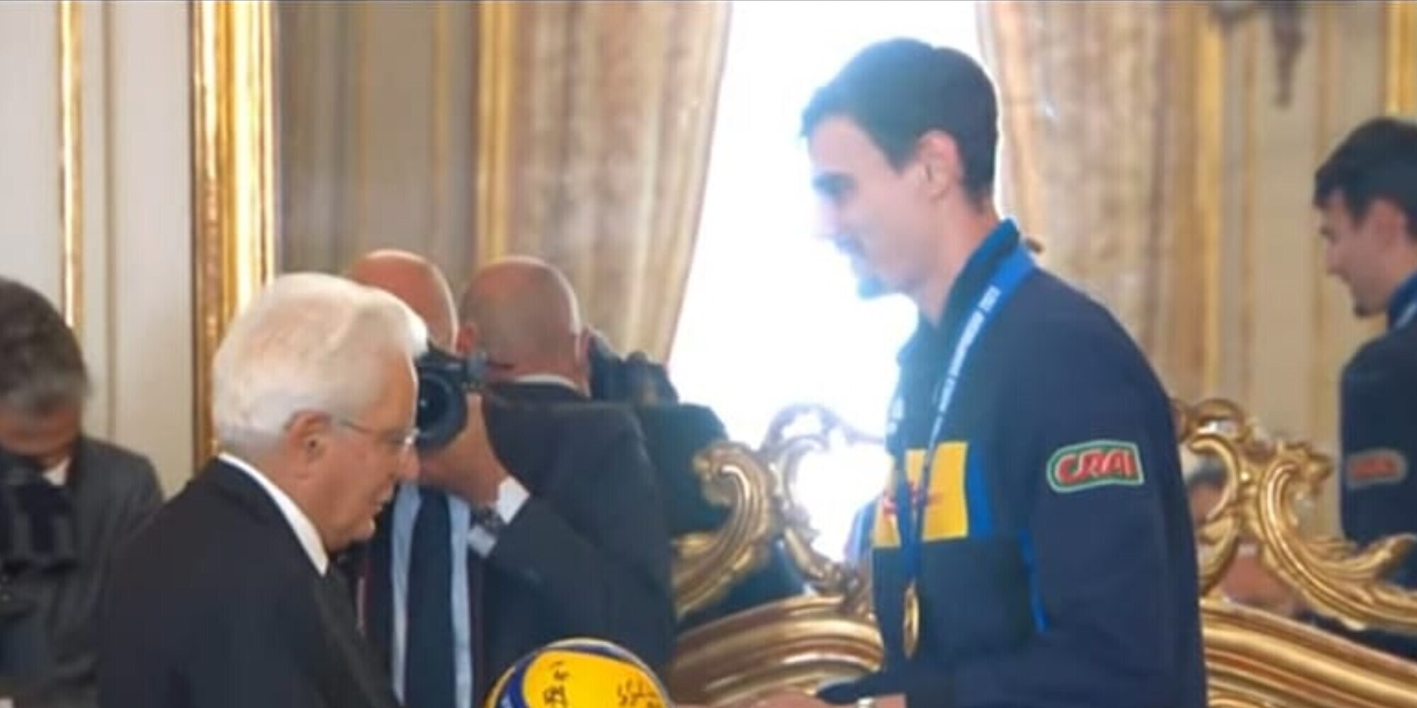 Mattarella tifoso d'eccezione per la finale Italia-Polonia