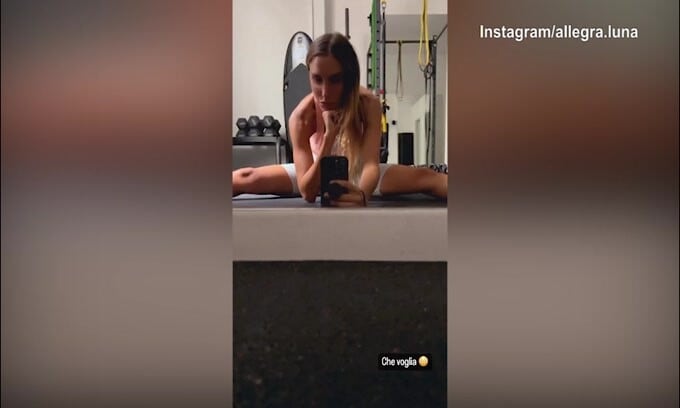 È tempo di palestra: Lady Candreva fa stretching