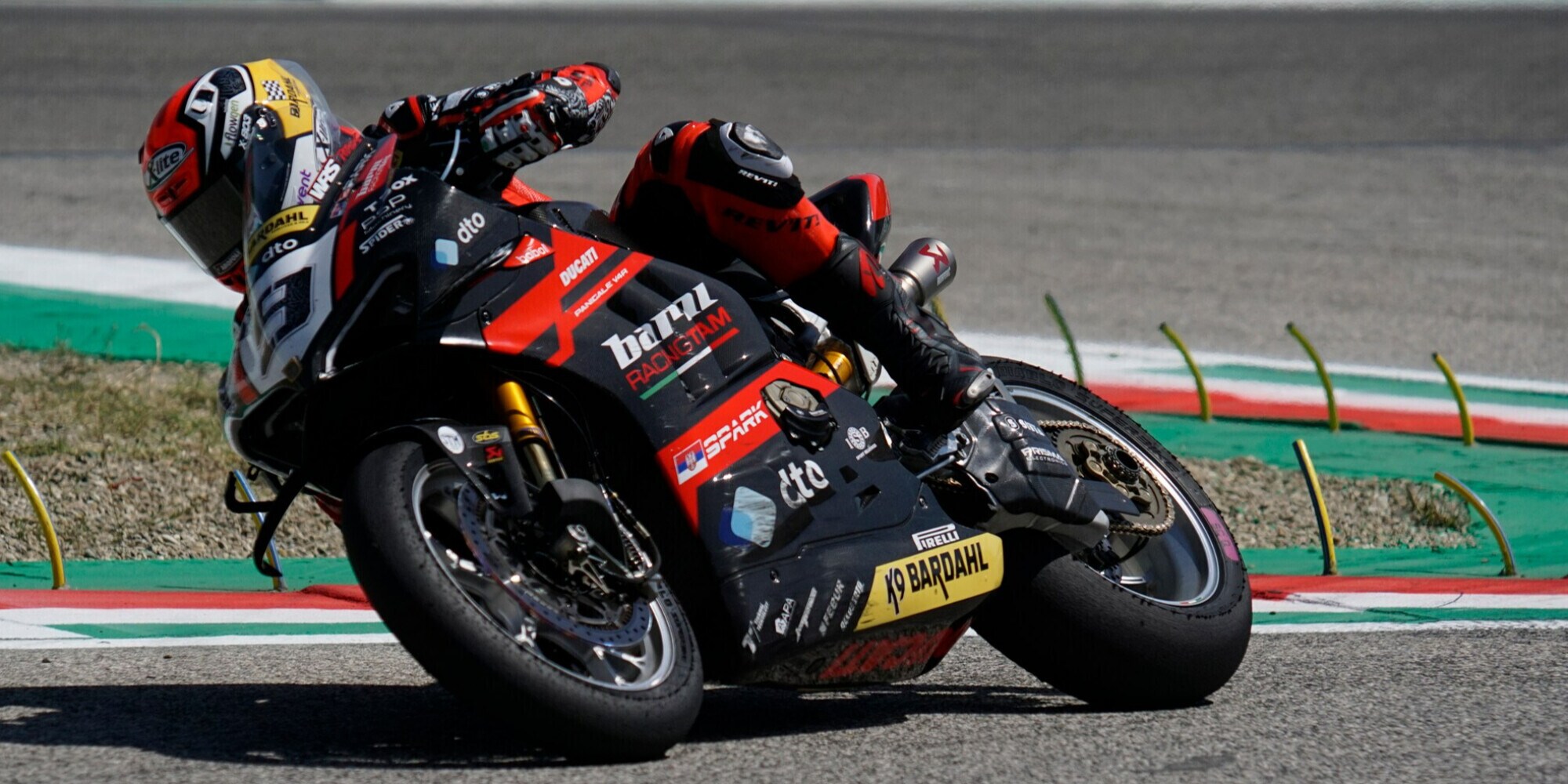 Superbike, Petrucci con Ducati e Barni nel 2024: ufficiale il rinnovo