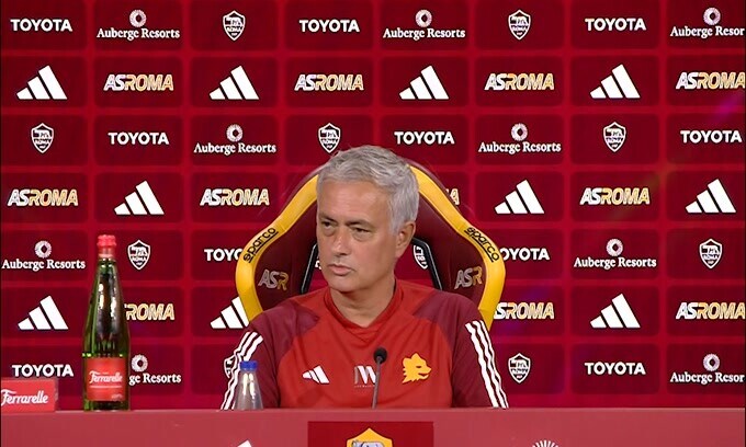 Mourinho ai giornalisti: "Voi negativi, noi più ottimisti..."