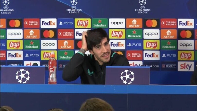 Tonali scherza sul padre: "Tifa Milan, ma domani anche me..."