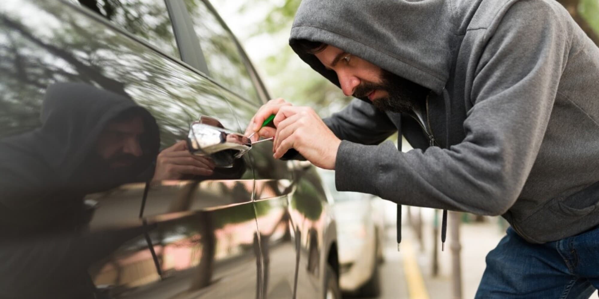 "Mi hanno rubato l'auto", ma era stato lui stesso per testarne l'antifurto