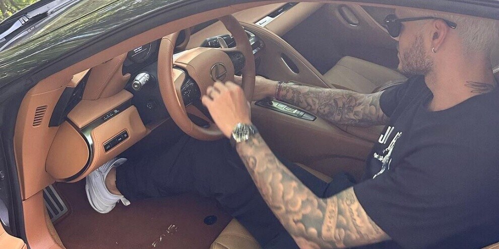 Il garage di Icardi ha un nuovo gioiello: una Lexus LC Hybrid