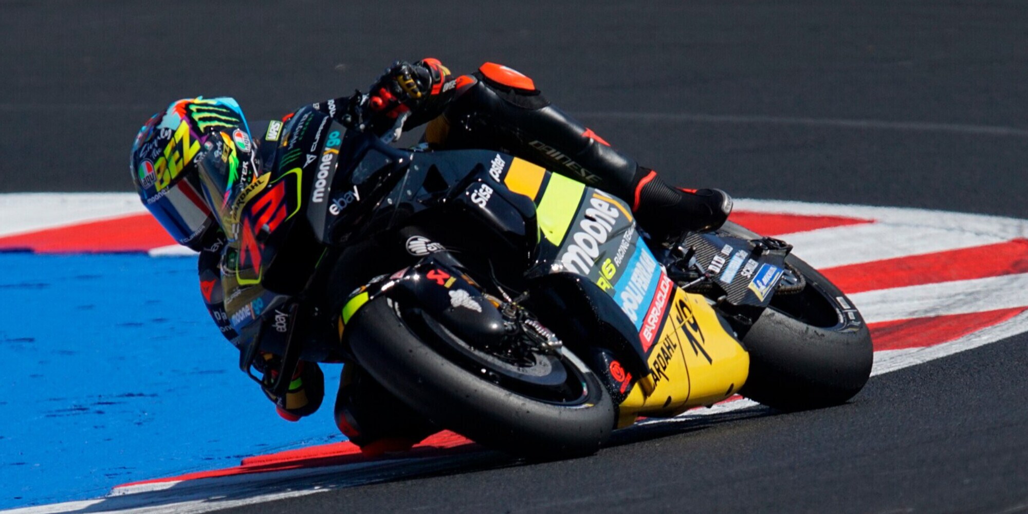 FP1 India, lampo Bezzecchi davanti a Marquez. Bagnaia 15°
