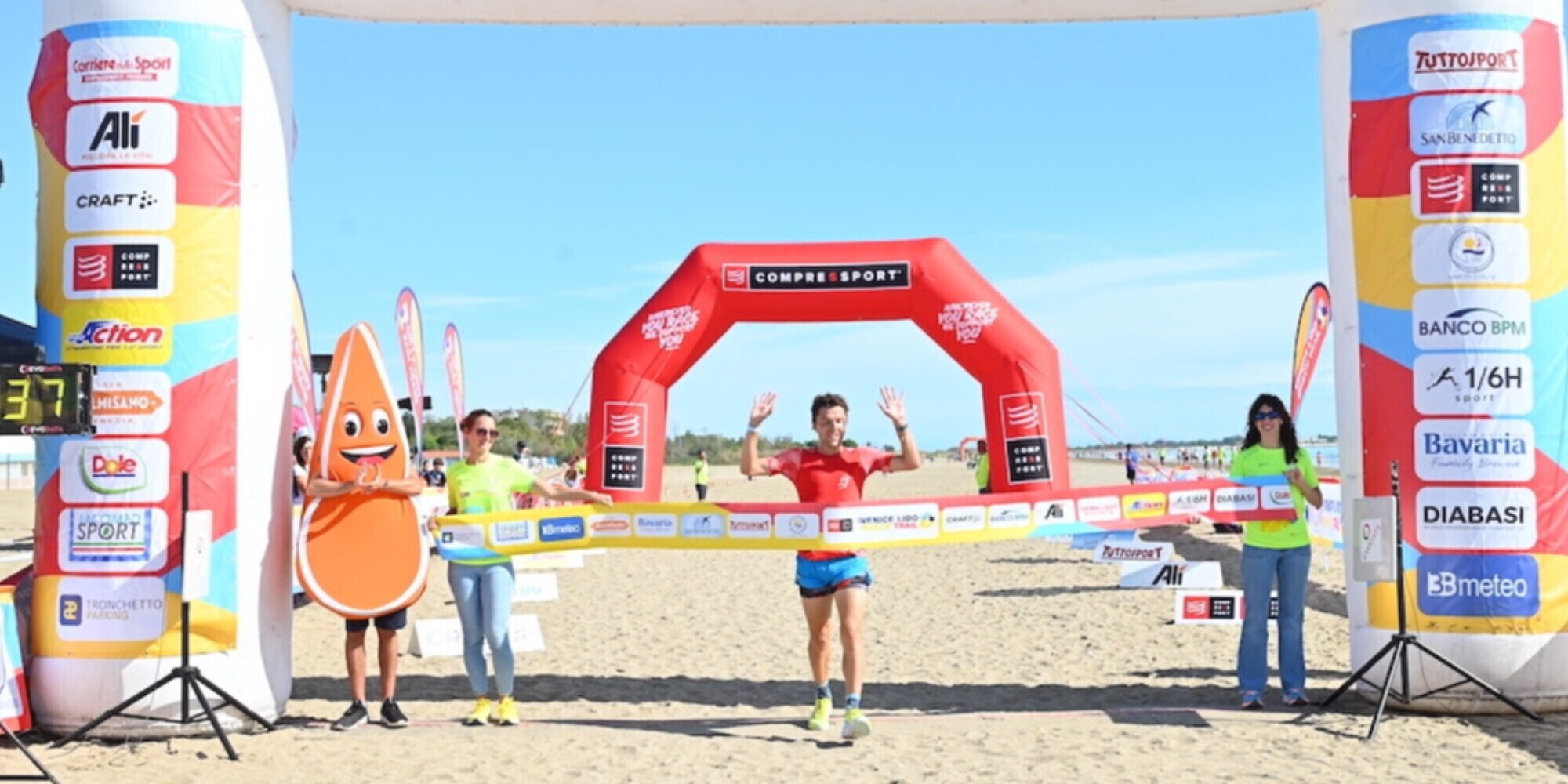 Oltre mille runners, partecipanti raddoppiati al 2^ Compressport Venice Lido Beach Trail