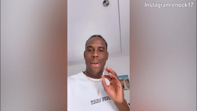 Enock Balotelli ricorda Tevez: "Tecnicamente era di un altro pianeta..."