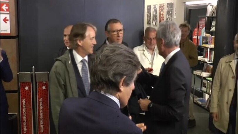 Figc, scontro con Mancini: "Valutiamo causa di risarcimento"