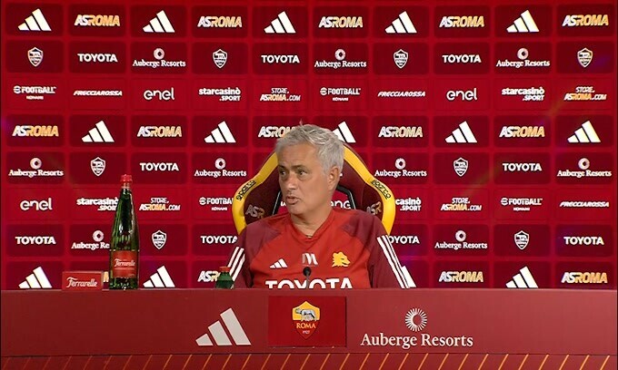 Mourinho: "Il problema non sono io"