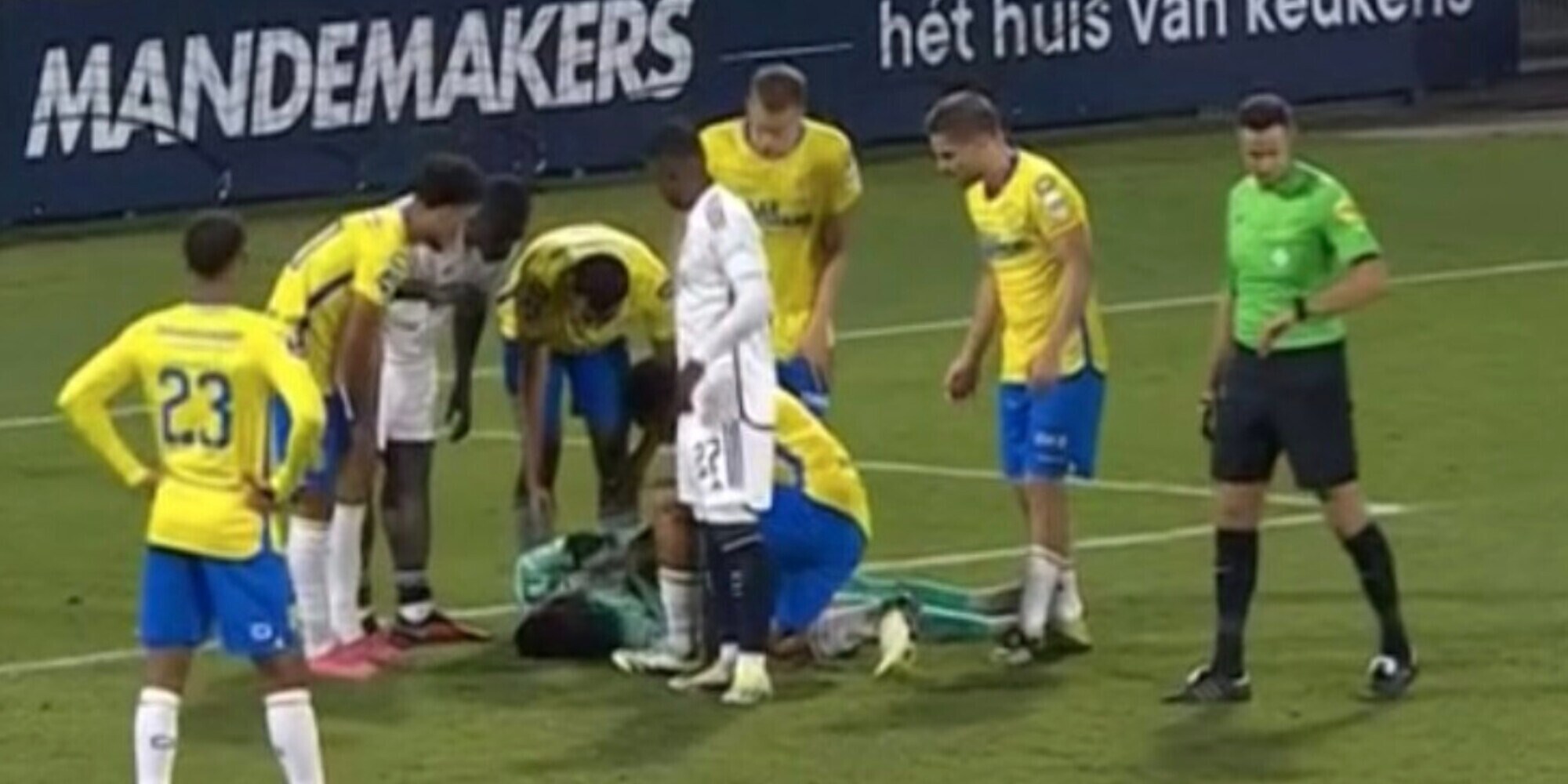 Vaessen perde i sensi: Waalwijk-Ajax, terrore in campo