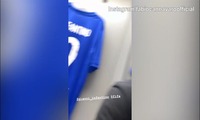 Cannavaro prende in giro il presidente Infantino