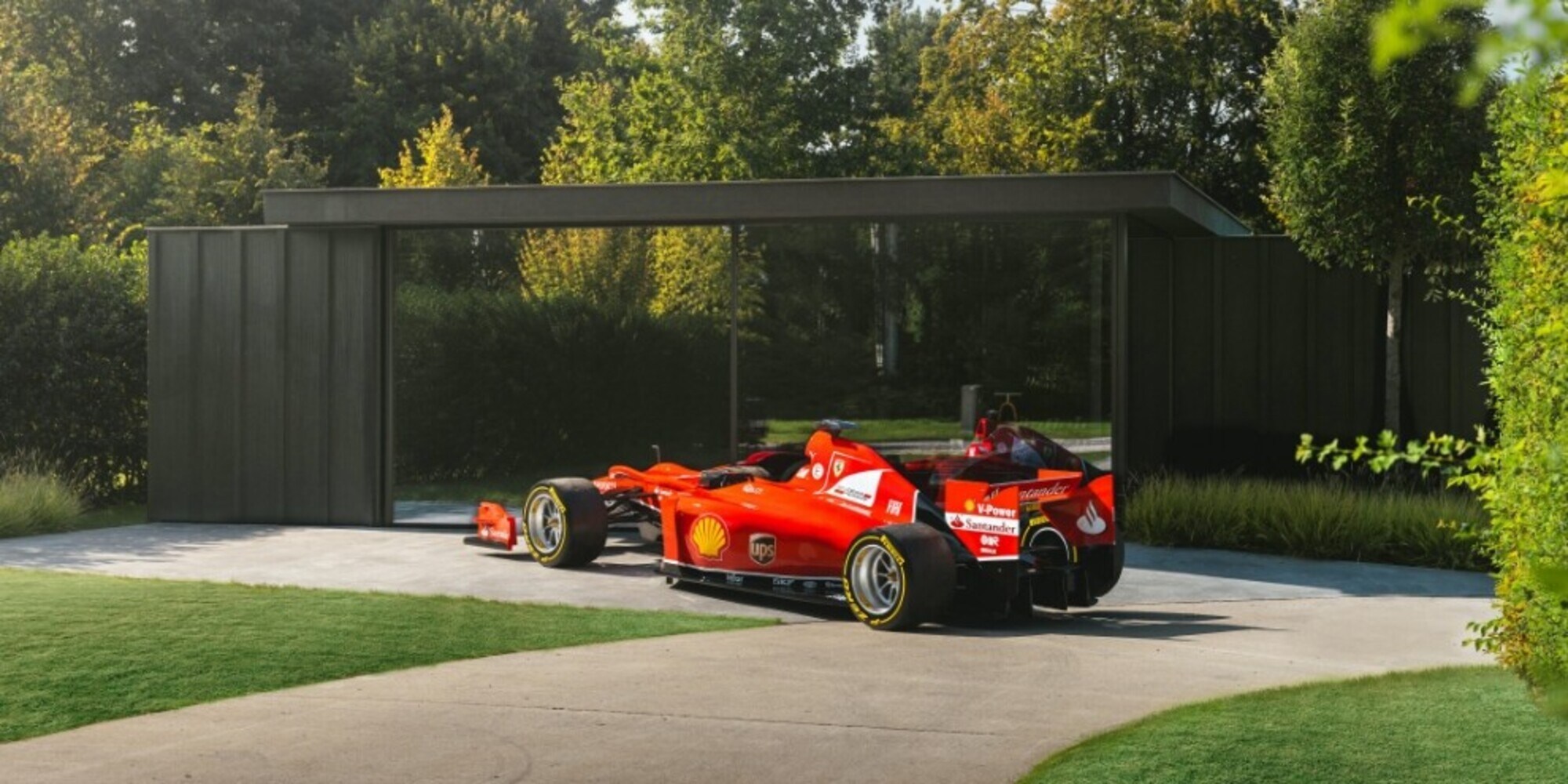 Aste imperdibili: è una Ferrari identica a quella di Alonso