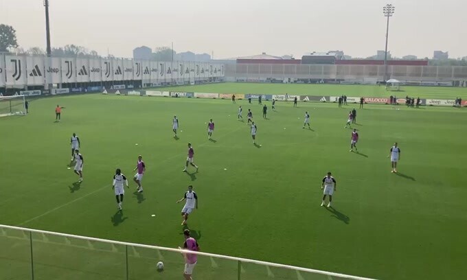 Juve, il derby scalda le punte: guarda il gol di Chiesa in allenamento