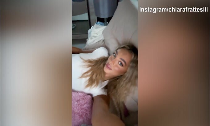Chiara Frattesi in versione...cantante!