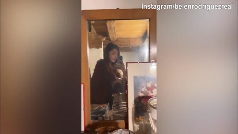 Belen torna sui social: "Mi siete mancati tanto..."