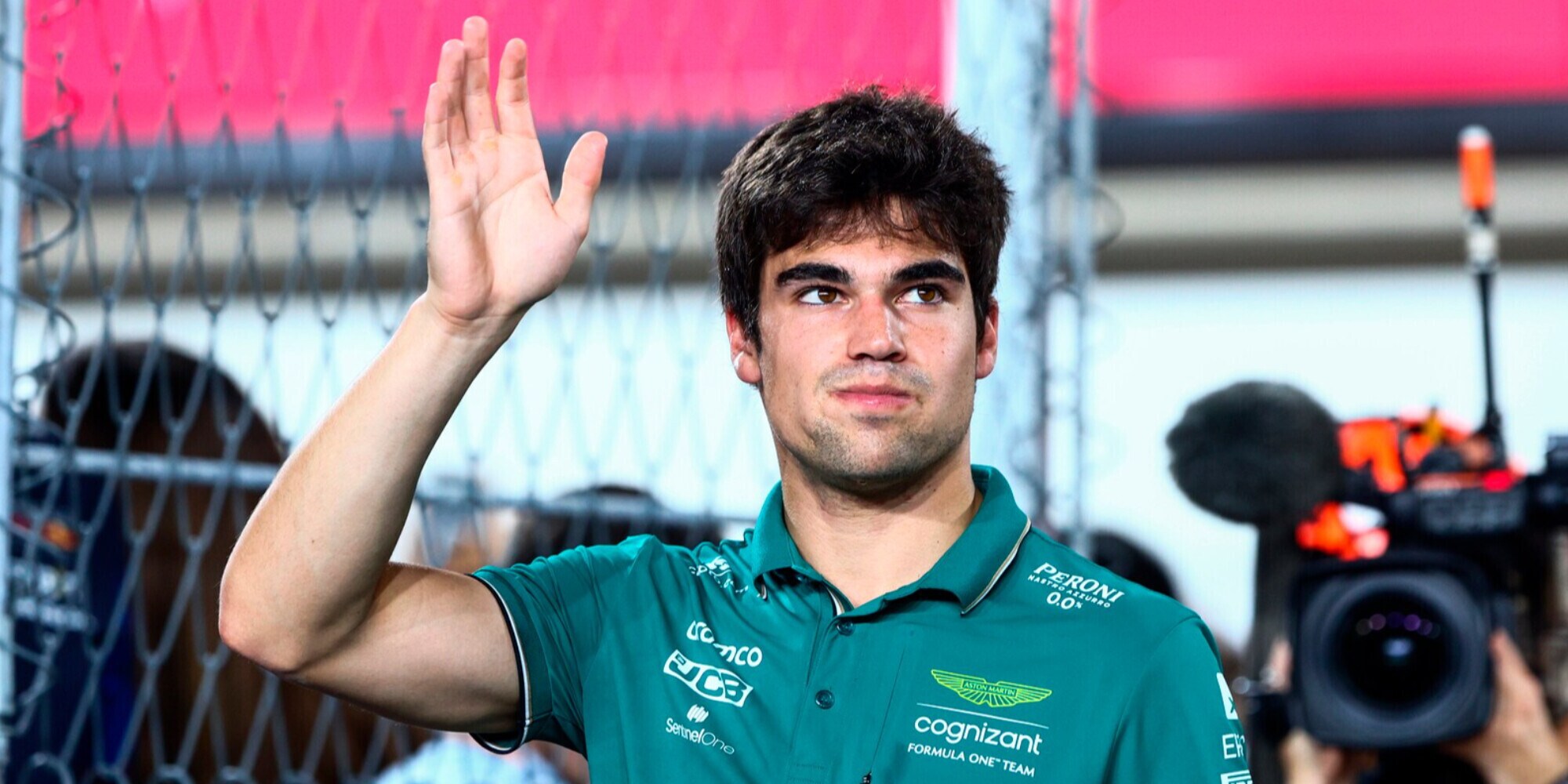 F1, spinte a un coach Aston Martin: Stroll si scusa ma la FIA lo avverte