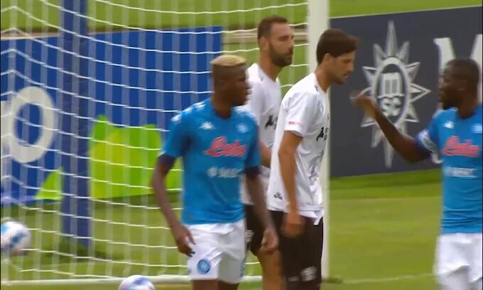 Osimhen infortunato, allarme Napoli