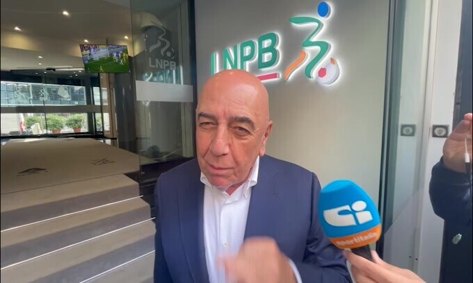 Monza, Lega Serie A: Galliani tra scaramanzia e l'abbraccio con Scaroni