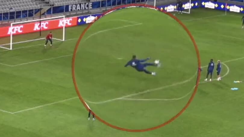 Mbappé, incredibile gol in sforbiciata prima di Francia-Scozia