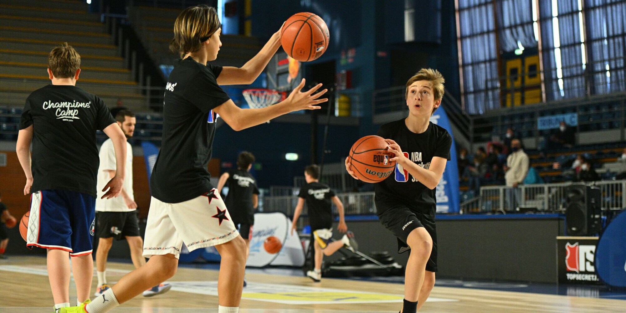 NBA Basketball School atterra ad Arona