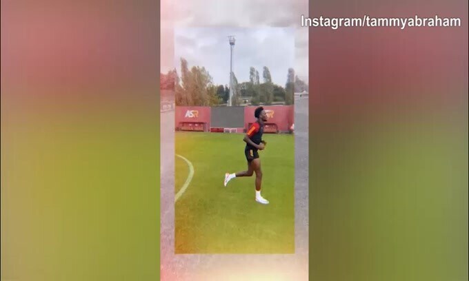 Roma, Abraham torna al lavoro con il pallone