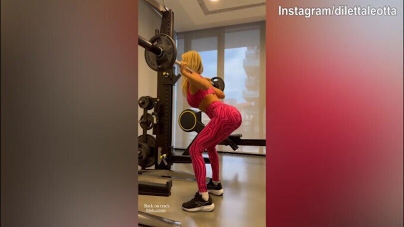 Diletta Leotta, duro lavoro in palestra