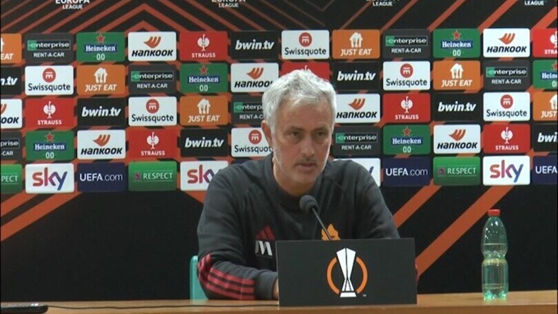 Mourinho: "Se qualche idiota pensa che io sia felice di non andare..."