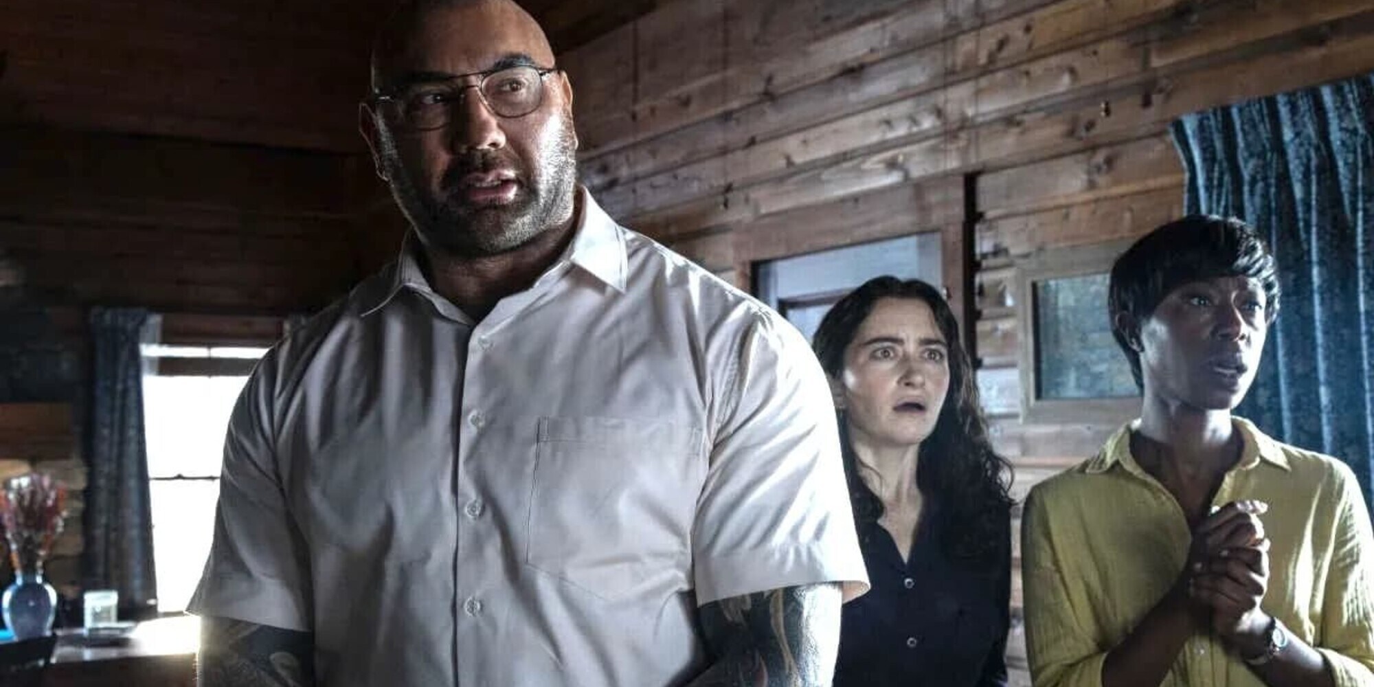 Arriva su SKY Bussano alla porta di M. Night Shyamalan
