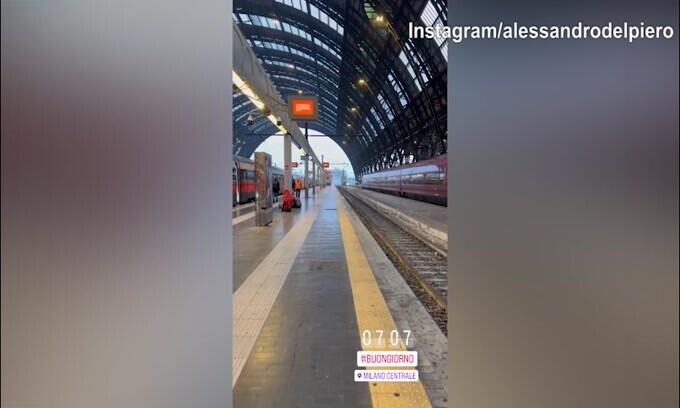 7 del mattino, Alex Del Piero corre verso il treno