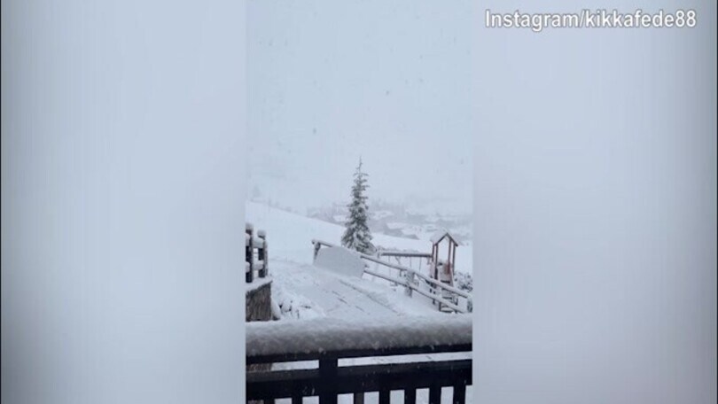 Livigno, quanta neve: Federica Pellegrini riprende lo scenario