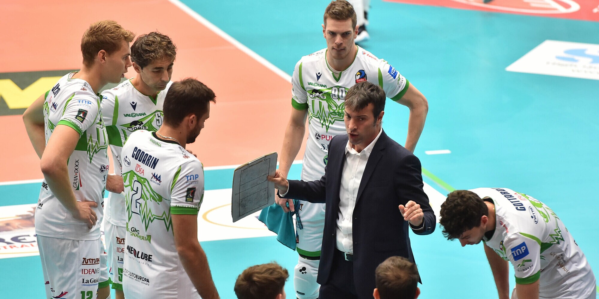 Cuneo Volley cade al tie-break dopo un grande recupero