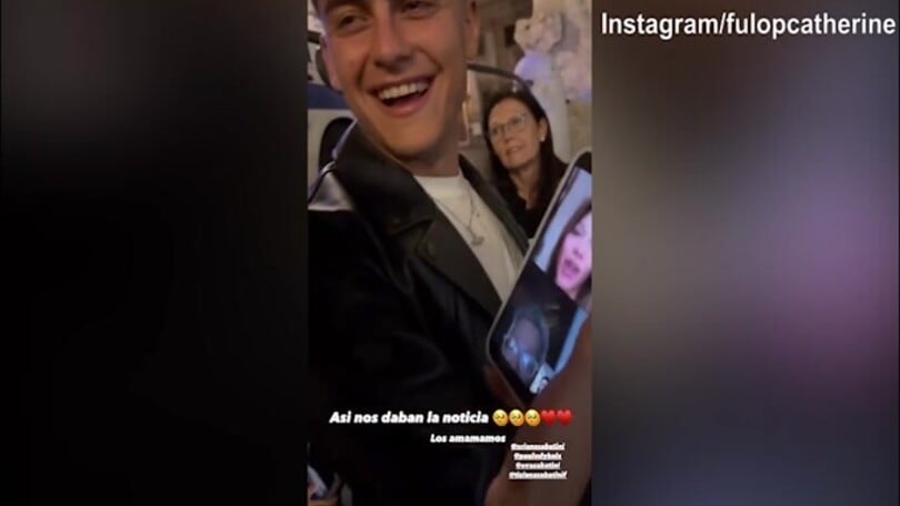 Proposta di matrimonio, la reazione di Dybala e Oriana con gli amici