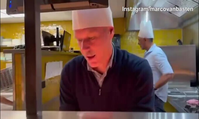 Ex Milan, Van Bastan e Rijkaard campioni in campo e in...cucina?