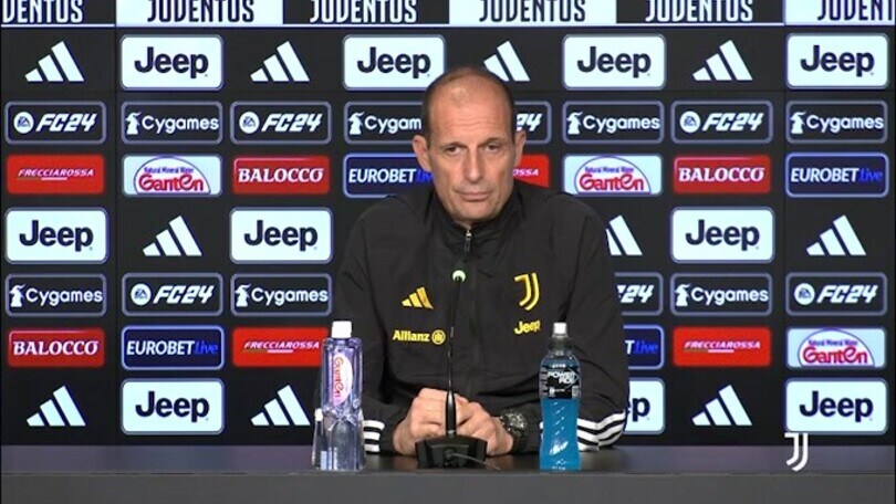 Allegri: "Chiesa e Vlahovic si mettano a disposizione della squadra"
