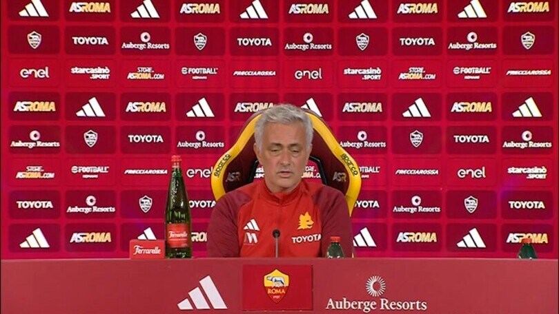 Mourinho sul derby: "Noi sfortunati, la Lazio avrà un vantaggio"
