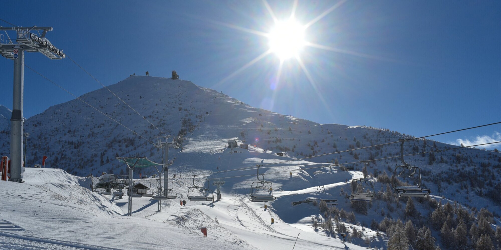 Vialattea: prime importanti nevicate sull'intero comprensorio