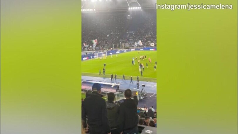 La Lazio vince, Immobile segna: l'esultanza della tribuna