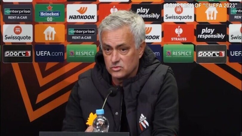 Mou, che risposta a Sarri: "La differenza è nella mentalità..."